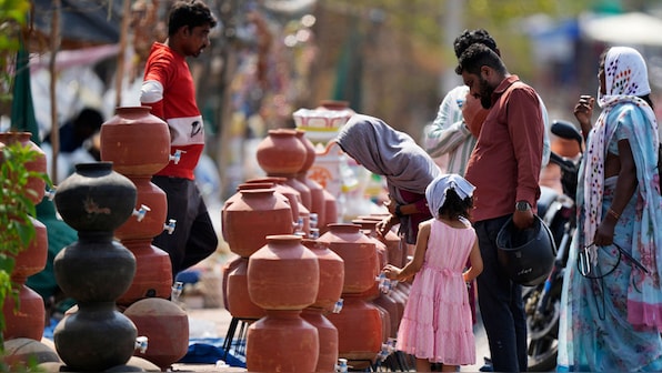 Doctor explains: What 50°C heatwave does to your body. How to protect yourself