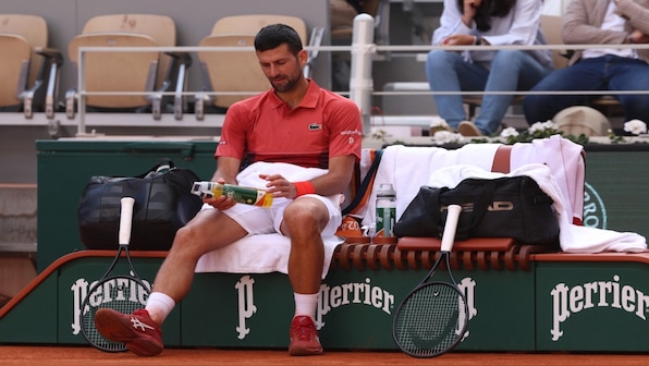 Novak Djokovic's mediocre season hits another snag at French Open