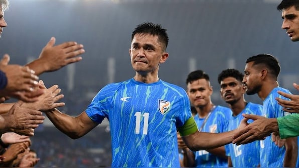 Watch: Emotional Sunil Chhetri receives guard of honour from India teammates after farewell match